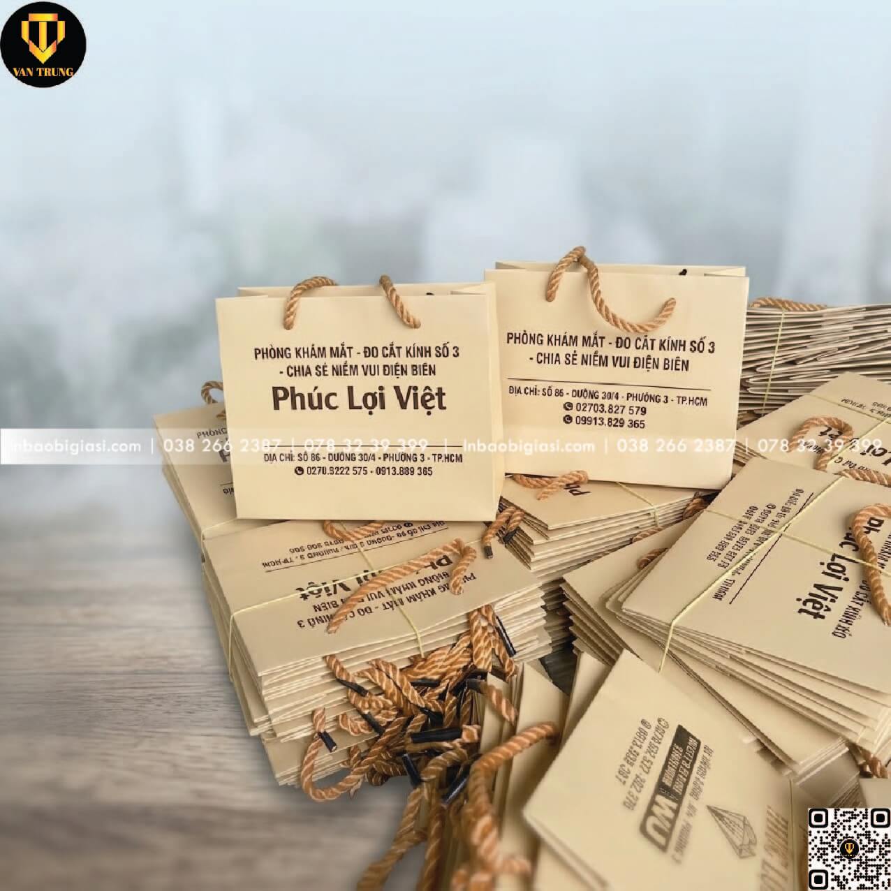 In túi giấy phúc lợi việt