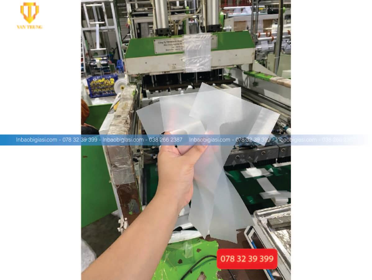 Khâu cắt túi chữ T
