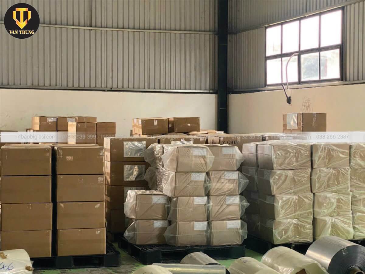 Kho sản xuất túi zipper kraft
