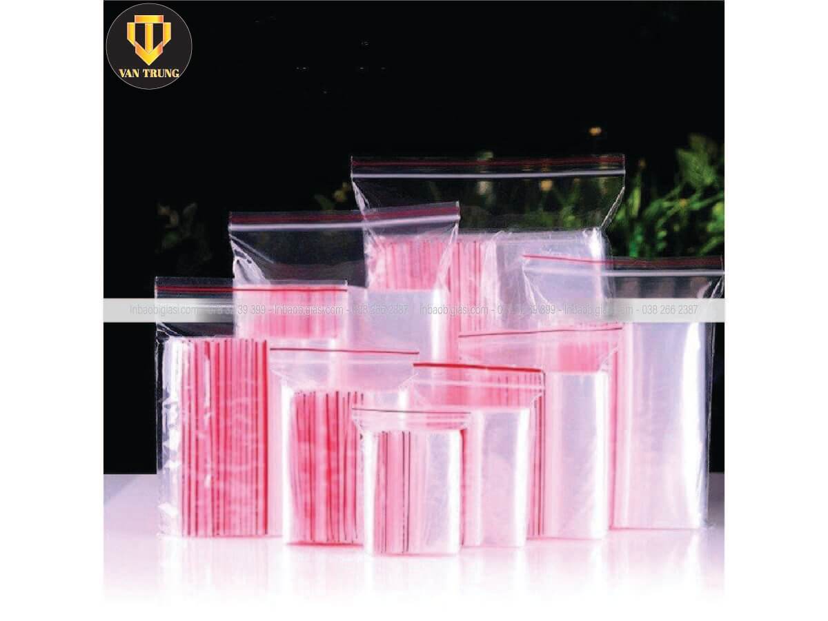 Túi zipper trong suốt chỉ đỏ