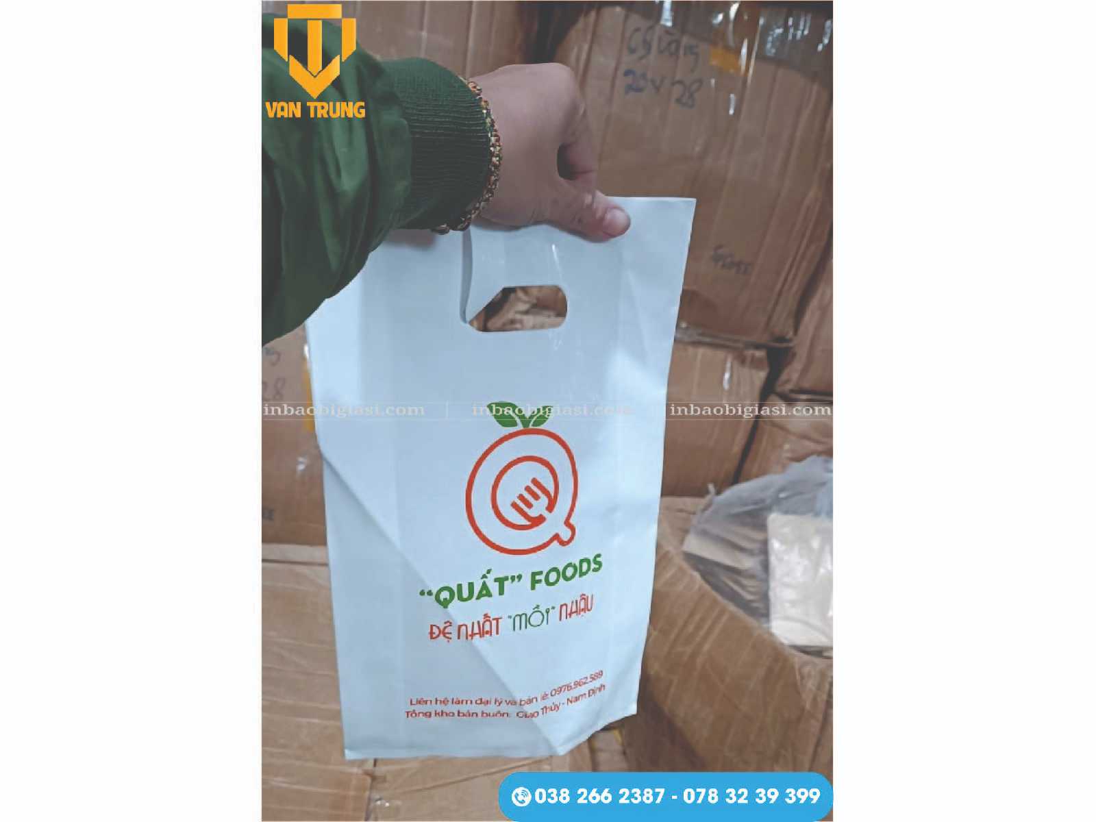 in tui nilon khu vuc quan 10